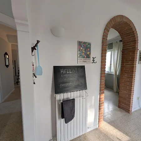 Large Country House In Le Marche Montadamo