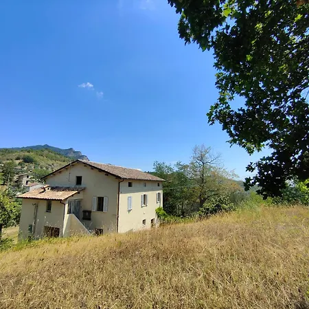 Holiday home Large Country House In Le Marche